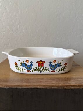 Vintage Corningware White Ceramic Country Festival 1975 Casserole Pan